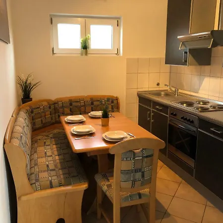 Ferienhaus Rossler * Lopar